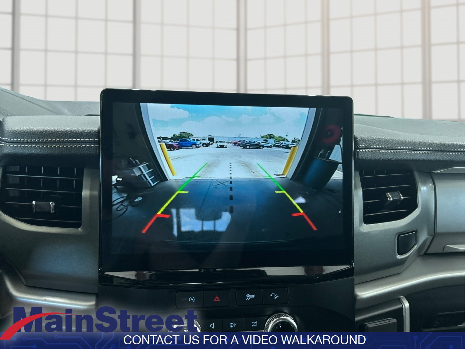 Used 2024 Ford Expedition XLT AWD/4WD image 24