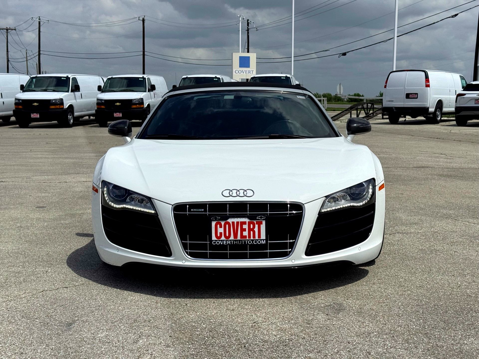 Used 2011 Audi R8 V10 w/ Enhanced Leather Pkg image 7