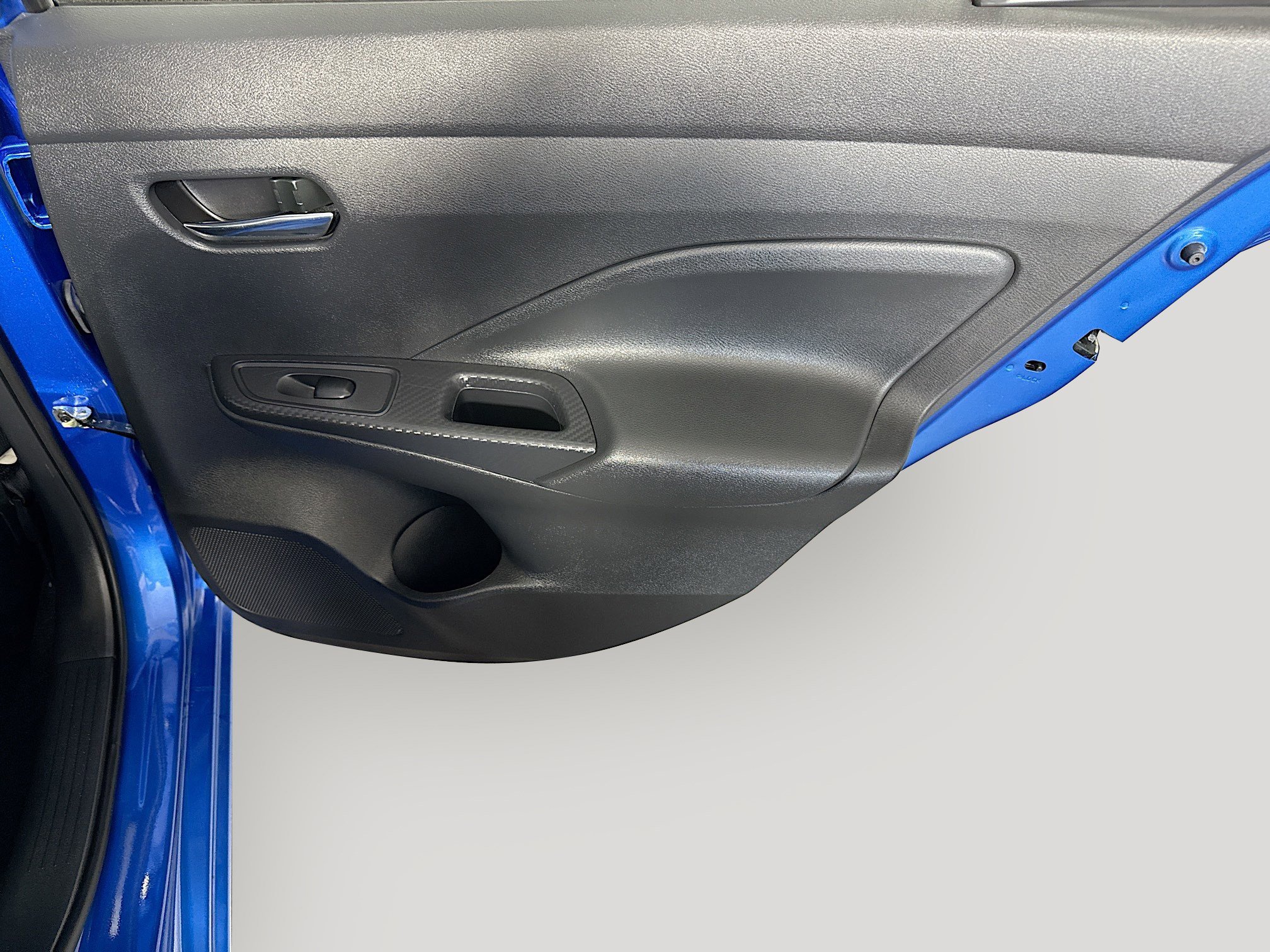 Used 2024 Nissan Versa SV w/ Trunk Package image 28