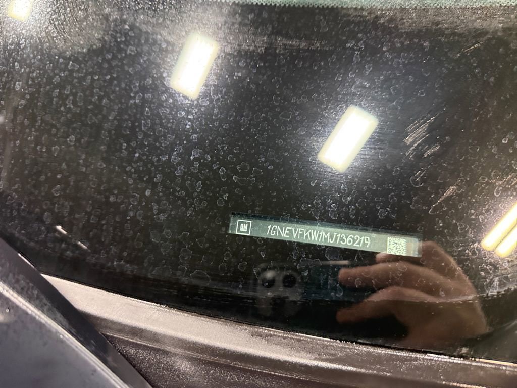 Used 2021 Chevrolet Traverse LS AWD/4WD image 29