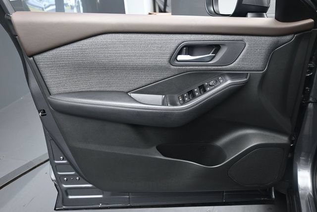 Used 2023 Nissan Rogue SV AWD/4WD image 22