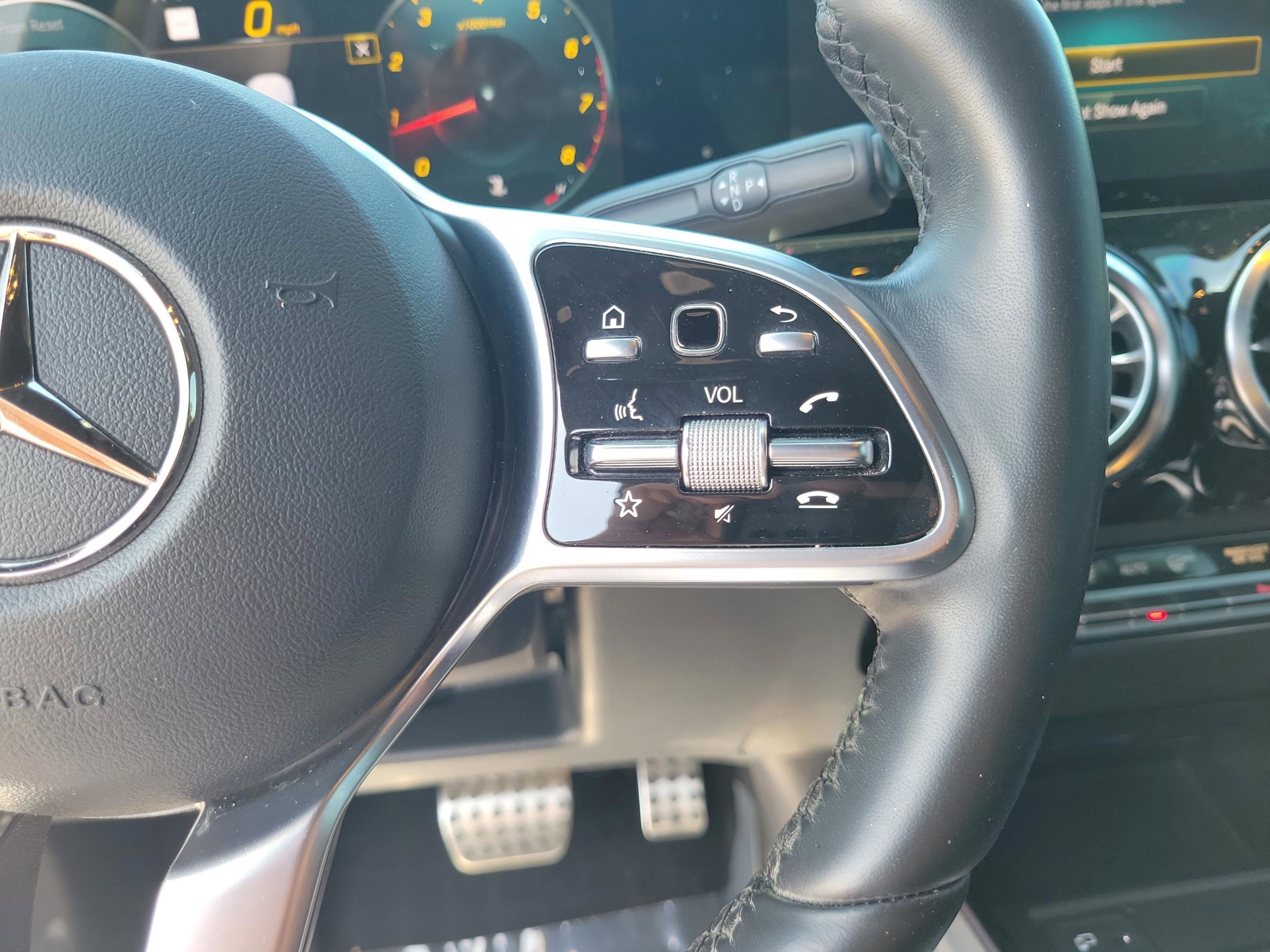 Certified 2022 Mercedes-Benz GLA 250 image 22