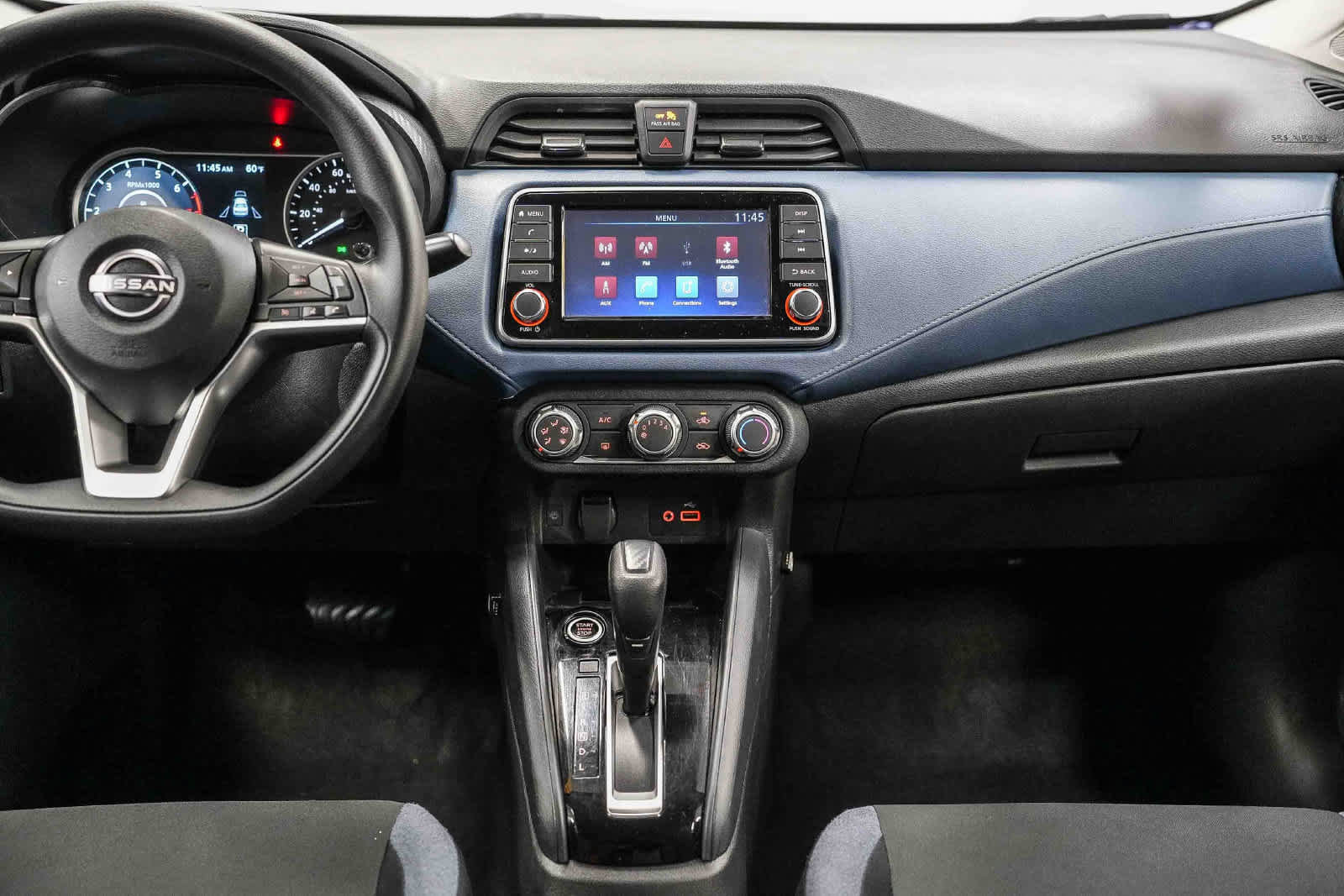Used 2025 Nissan Versa SV w/ Trunk Package FWD image 13