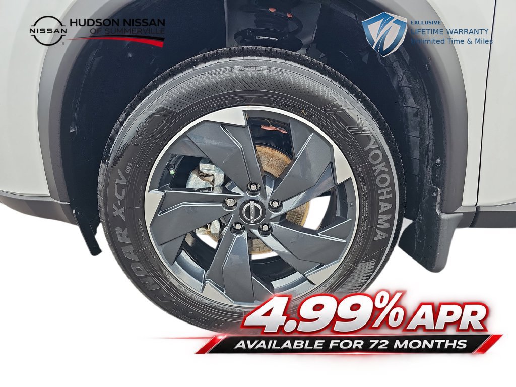 Used 2025 Nissan Rogue SV w/ SV Premium Package FWD image 32