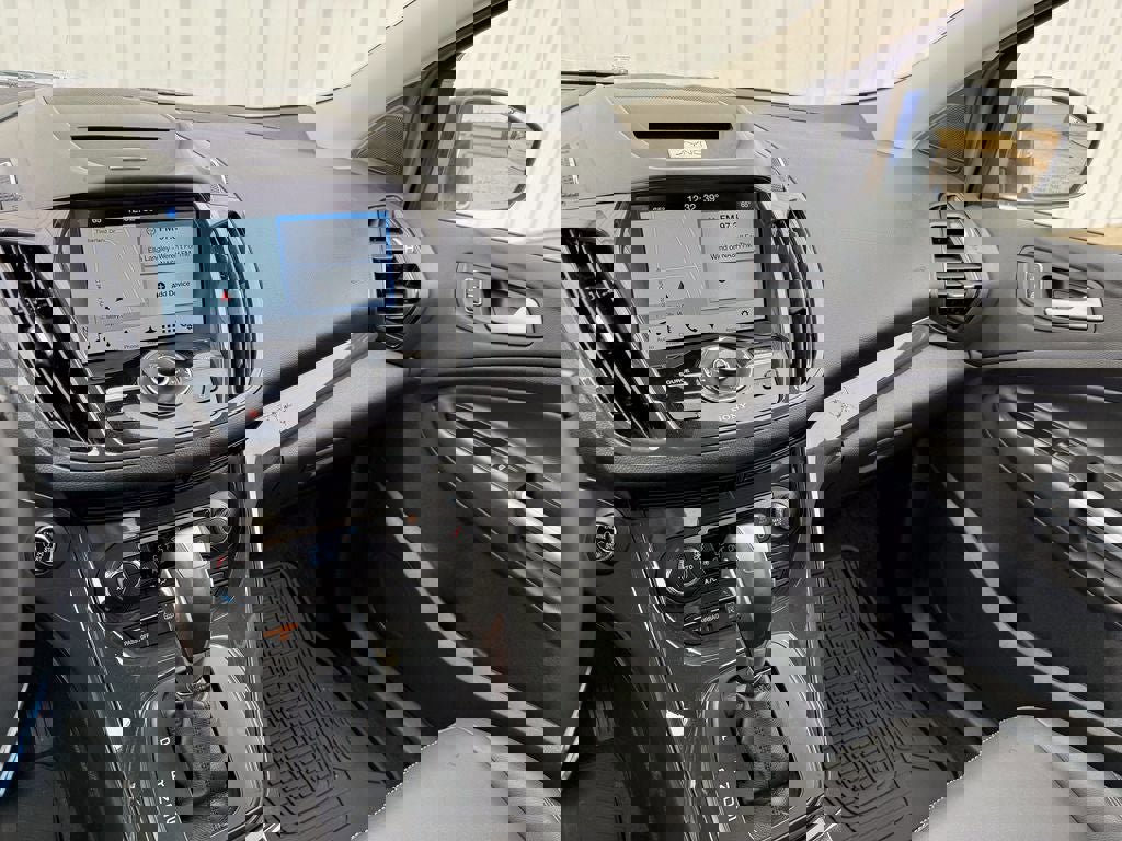 Used 2016 Ford Escape Titanium AWD/4WD image 22