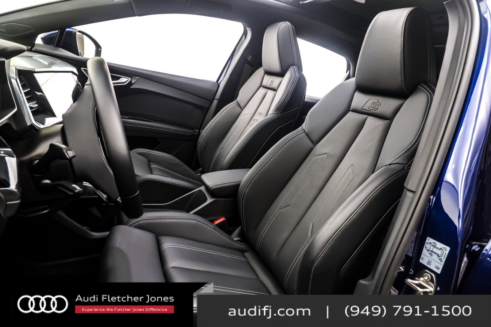 Used 2024 Audi Q4 e-tron Prestige w/ Black Optic Plus Package image 17