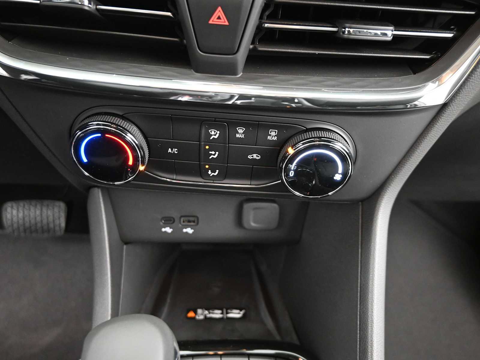 New 2026 Buick Encore GX Preferred w/ Advanced Technology Package AWD/4WD image 18