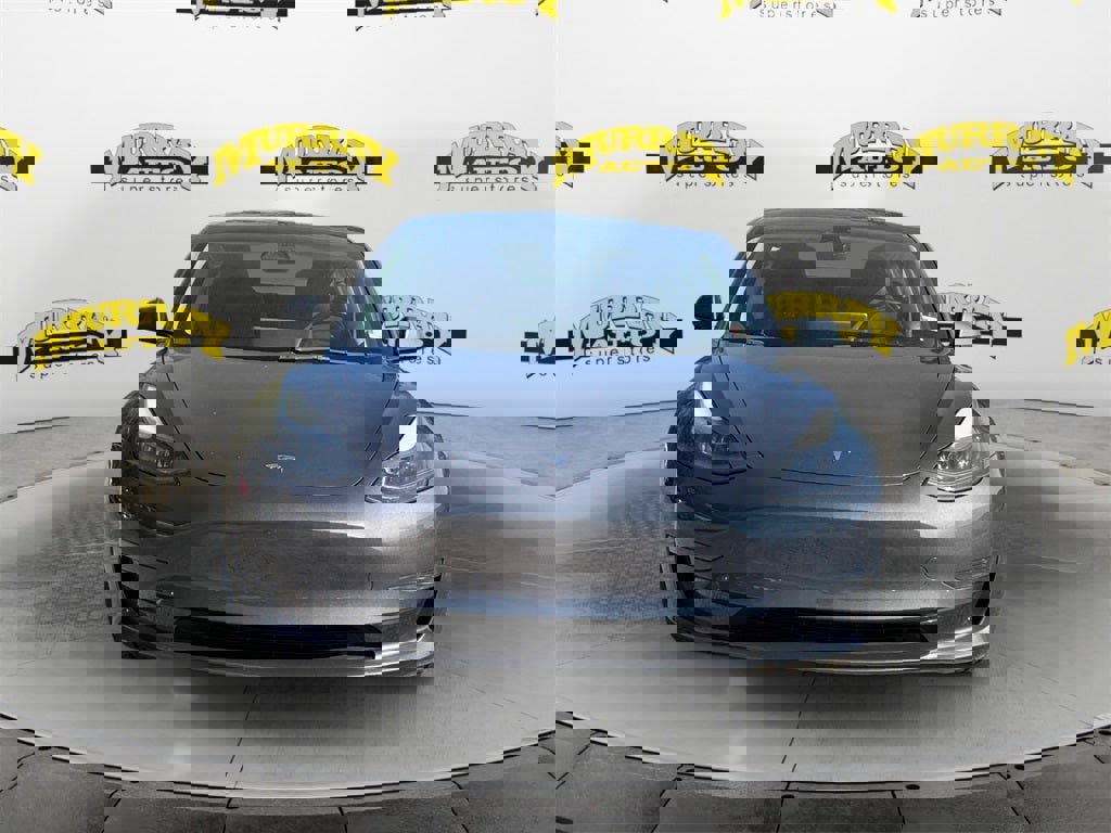 Used 2023 Tesla Model 3 Standard Range image 8