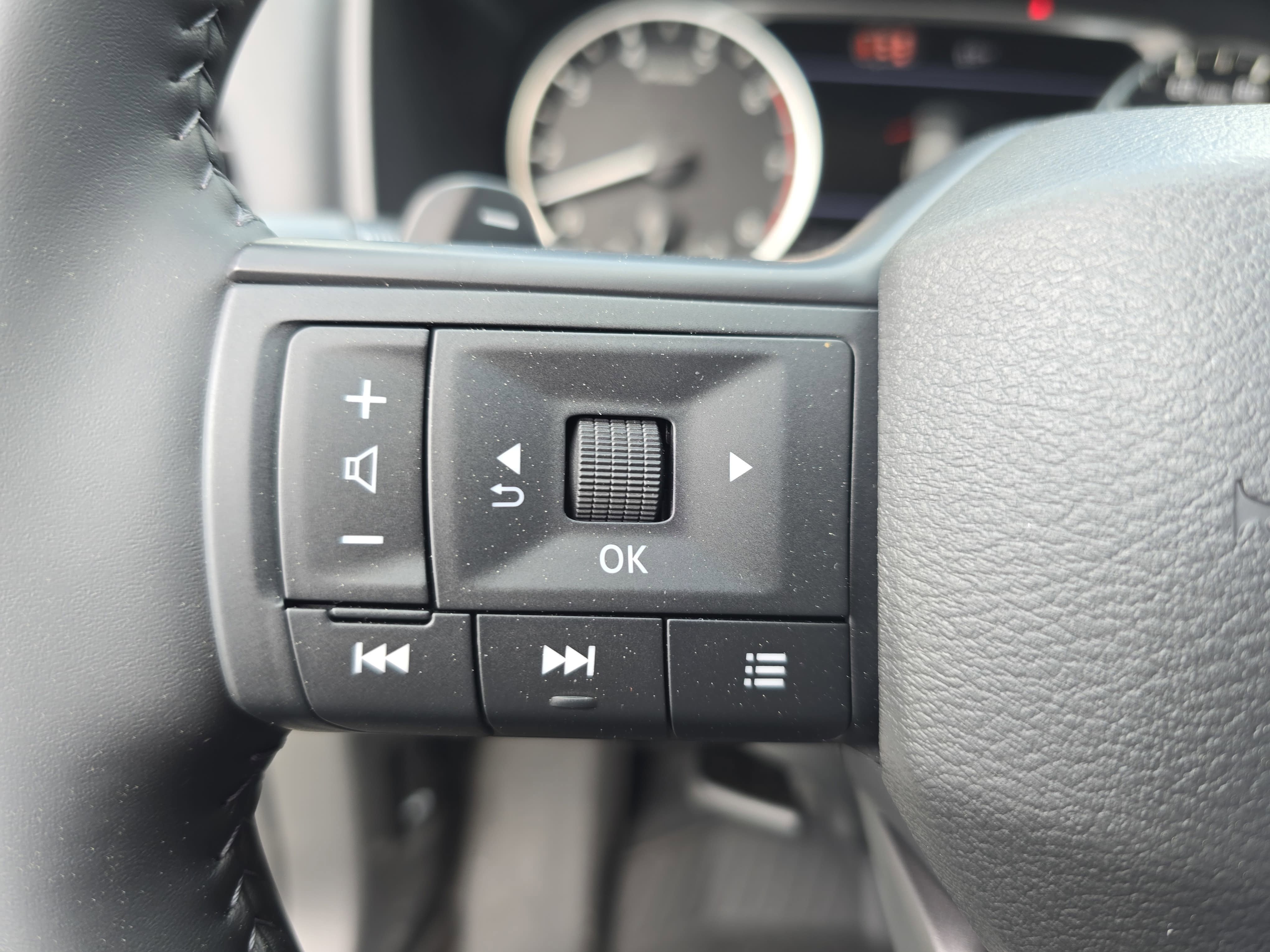 New 2026 Nissan Rogue Dark Armor image 17