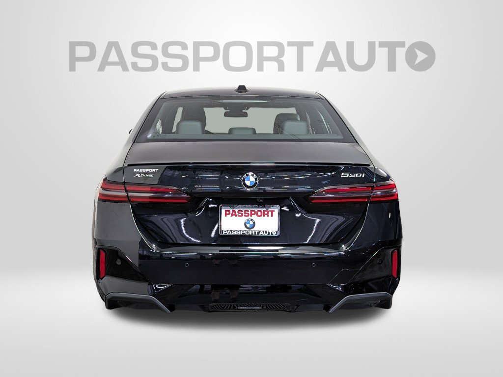 Used 2026 BMW 530i xDrive w/ M Sport Package AWD/4WD image 6