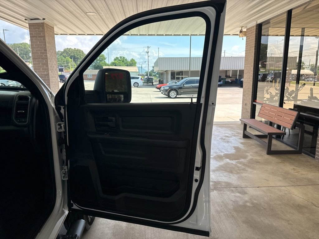 Used 2026 RAM 3500 Tradesman AWD/4WD image 23
