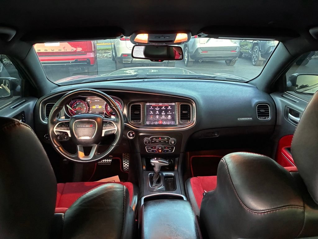 Used 2018 Dodge Charger R/T Scat Pack RWD image 23