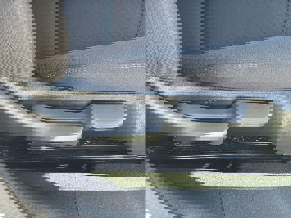 Used 2024 Chevrolet Malibu LT image 42