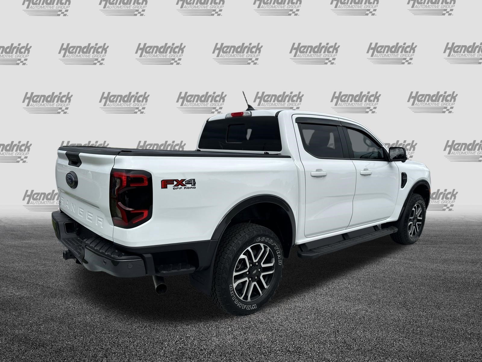 Used 2024 Ford Ranger Lariat w/ FX4 Off-Road Package image 10