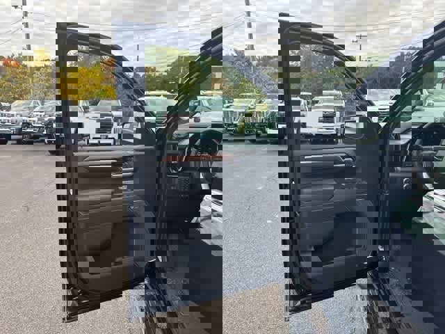 New 2026 GMC Sierra 1500 Denali w/ Denali Reserve Package image 17