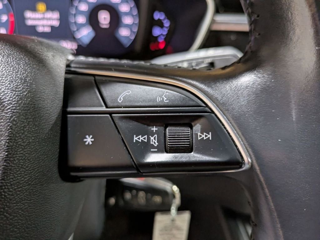 Used 2020 Audi Q3 2.0T Premium image 17