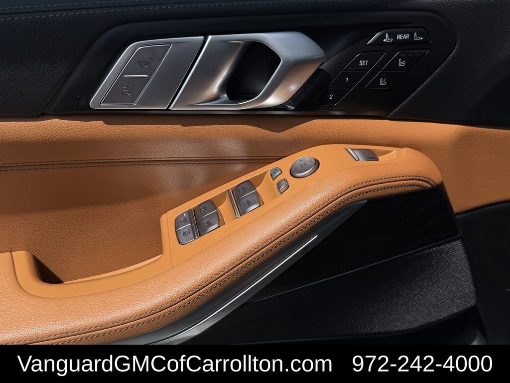 Used 2022 BMW X7 xDrive40i w/ Premium Package AWD/4WD image 30