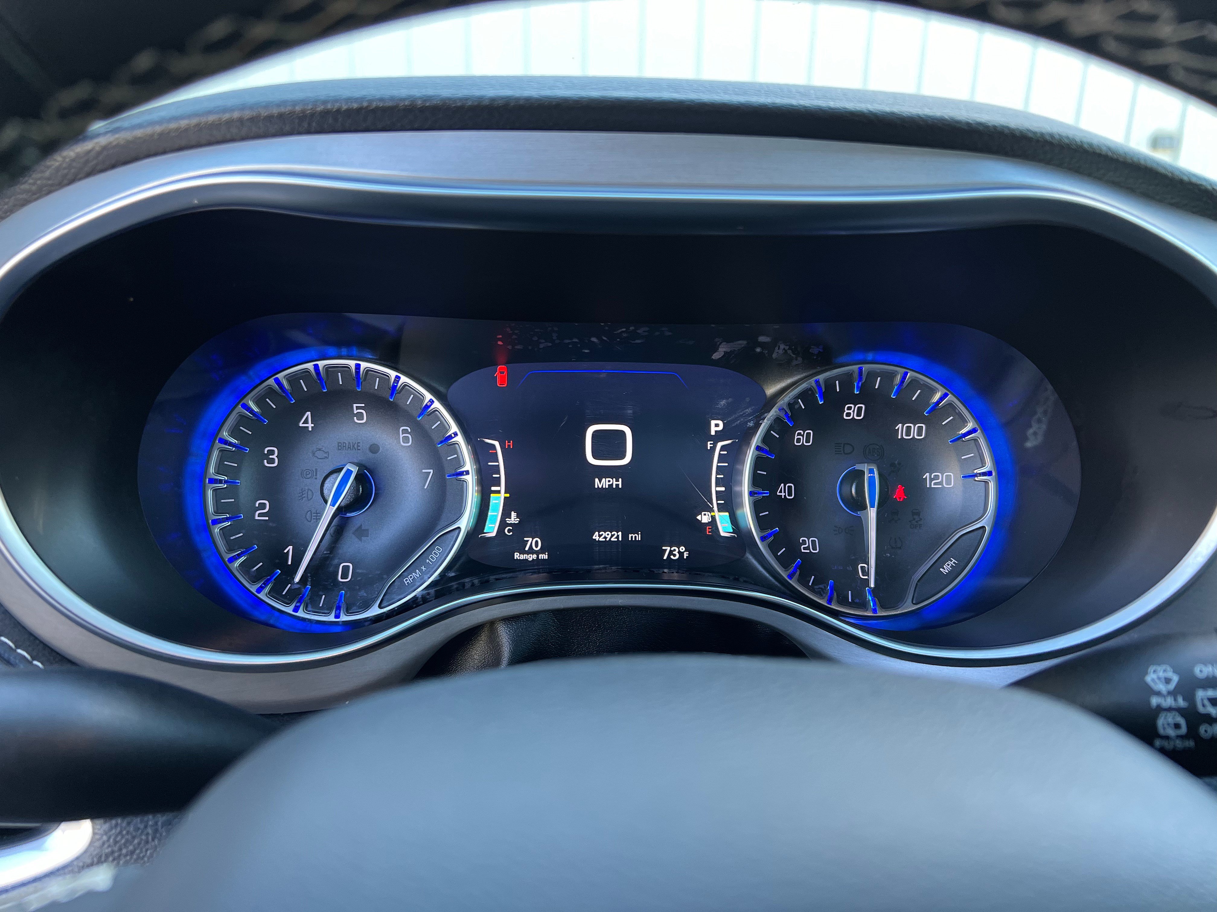 Used 2024 Chrysler Pacifica Limited w/ Uconnect Theater Family Group AWD/4WD image 14