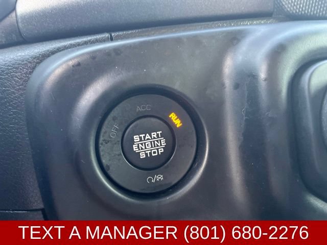 Used 2023 Jeep Gladiator Mojave w/ Cold Weather Group AWD/4WD image 28