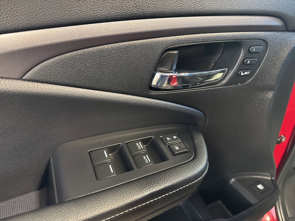 Certified 2025 Honda Ridgeline RTL image 21