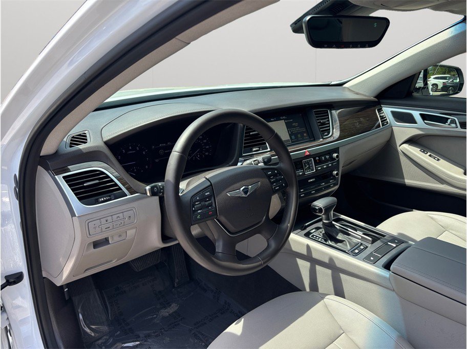 Used 2019 Genesis G80 3.8 RWD image 6