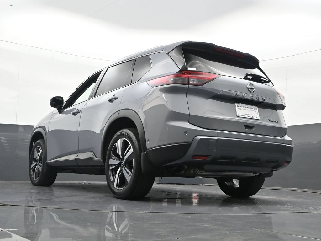 Used 2025 Nissan Rogue SL w/ SL Premium Package AWD/4WD image 33