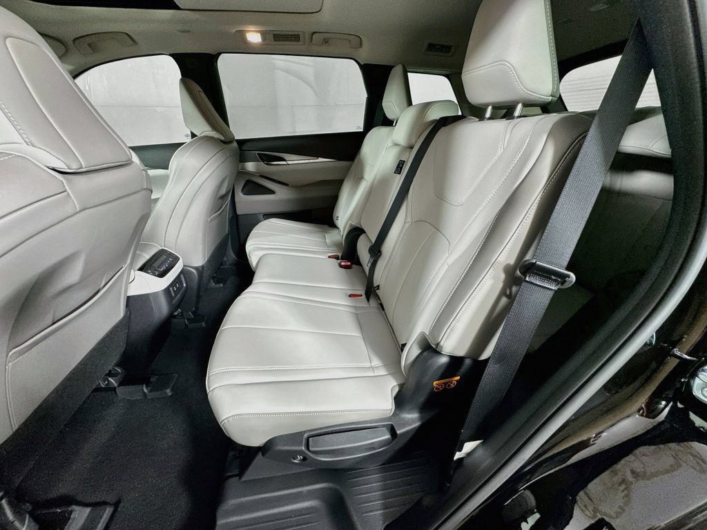 Certified 2026 INFINITI QX60 Pure w/ Cargo Package AWD/4WD image 33