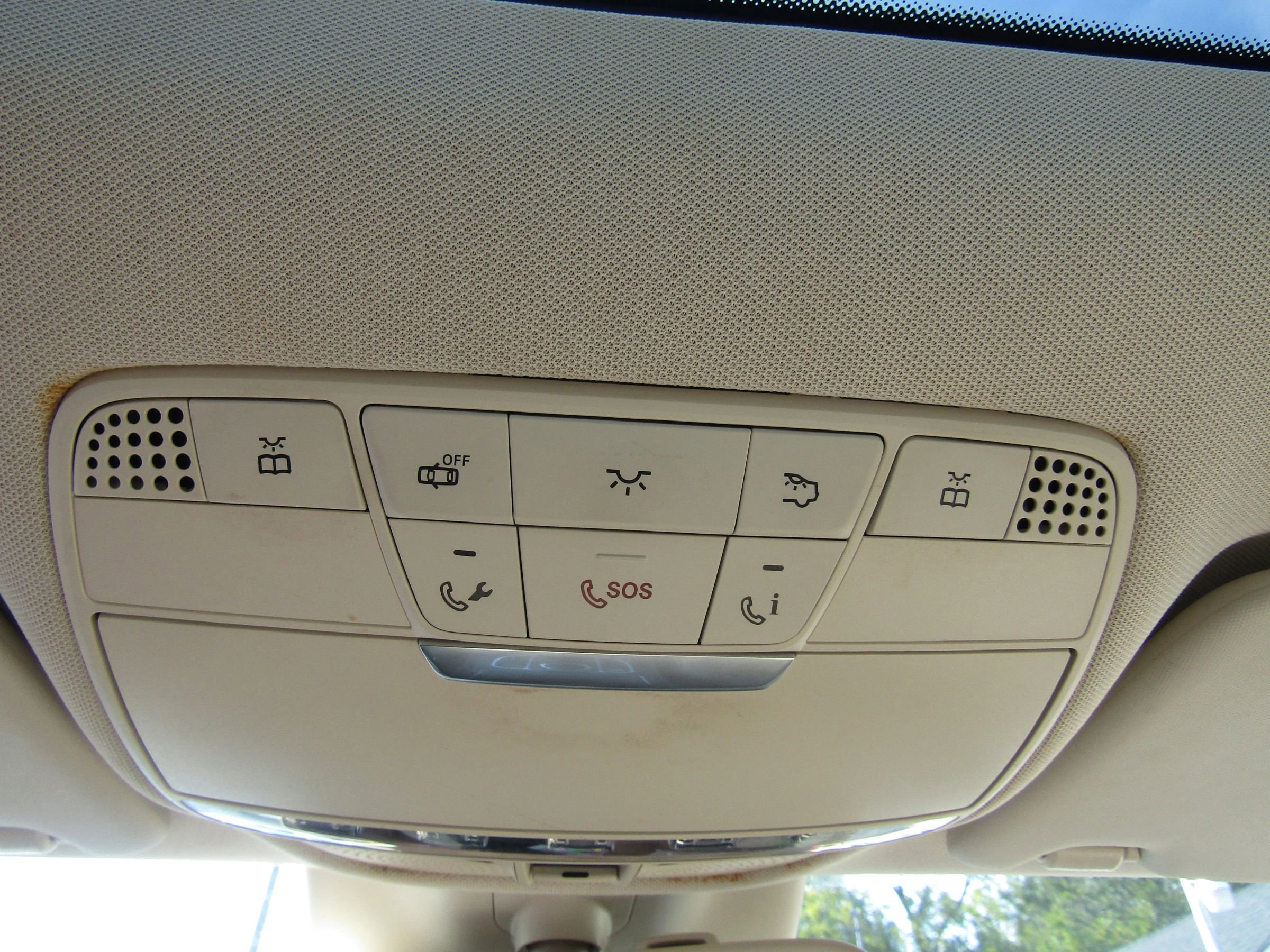 Used 2017 Mercedes-Benz C 300 4MATIC Sedan image 30