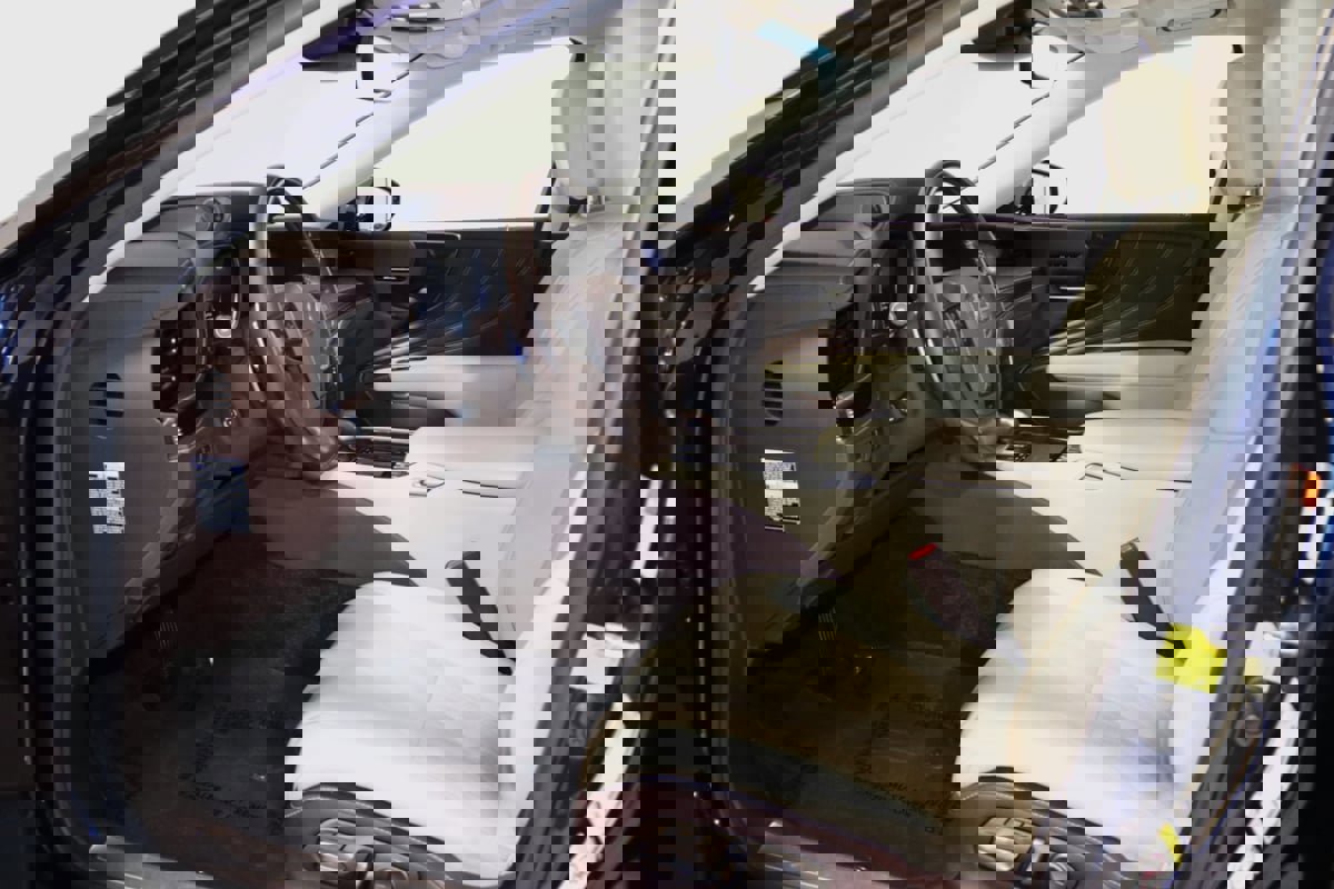 Used 2019 Lexus LS 500 AWD image 34