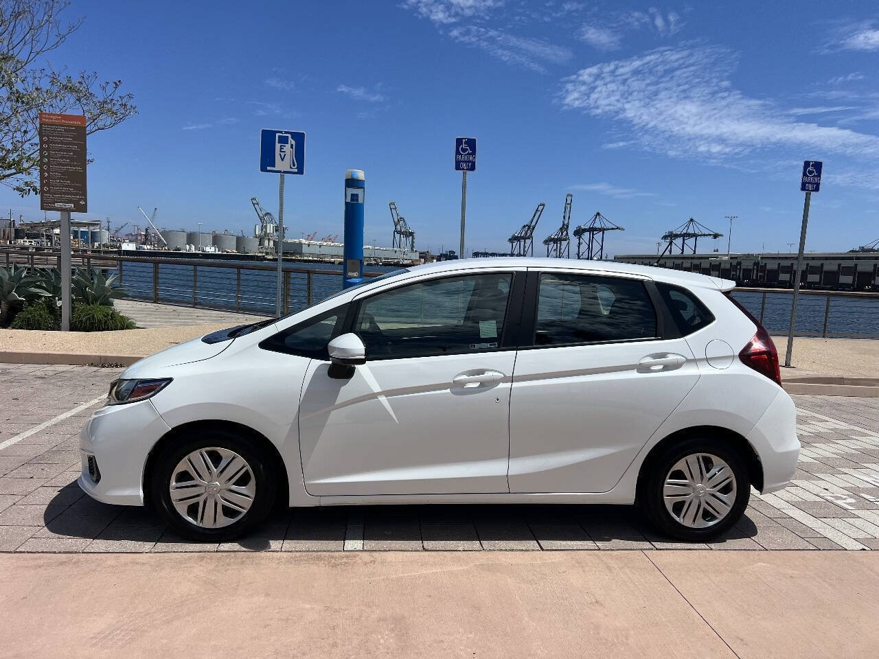 Used 2019 Honda Fit LX image 2