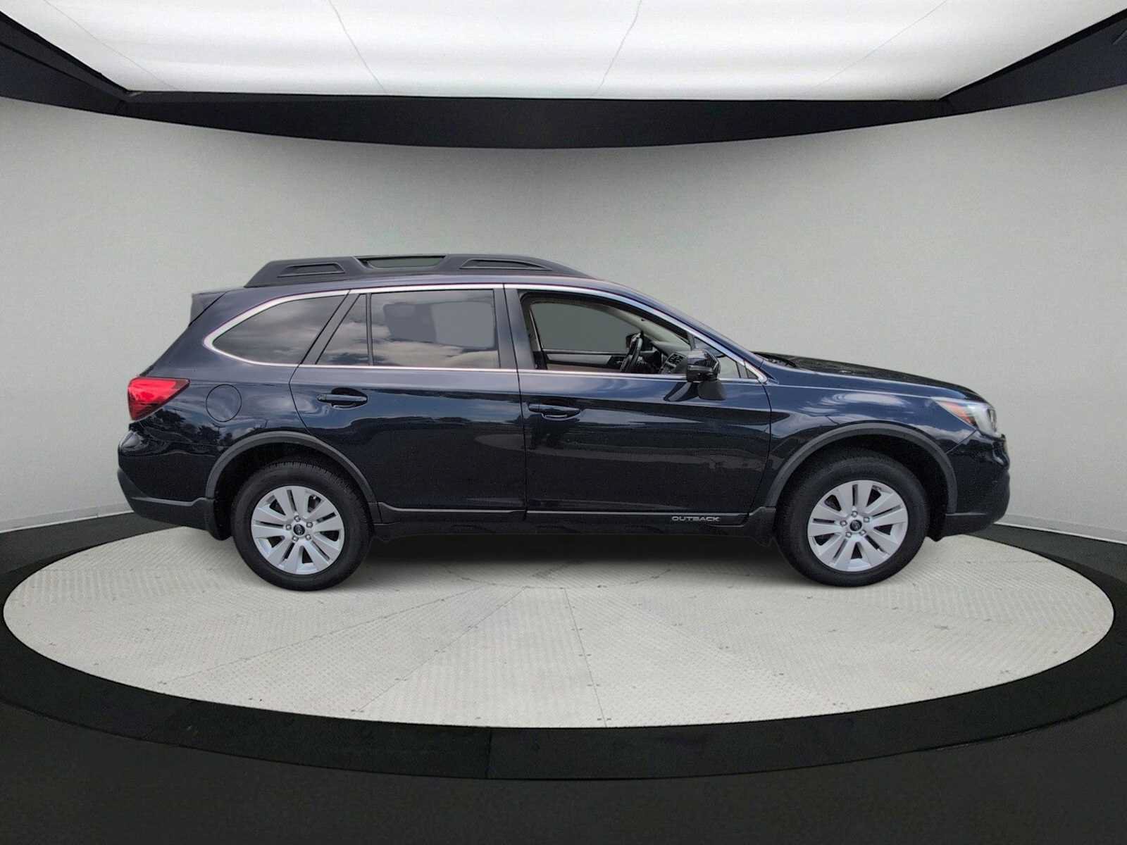 Used 2018 Subaru Outback 2.5i Premium AWD/4WD image 9