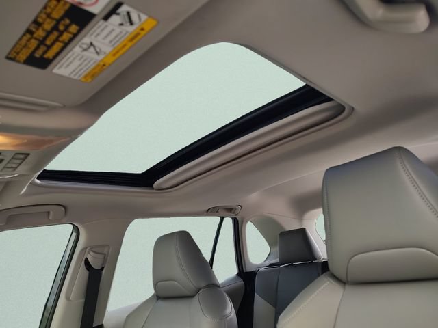 Used 2019 Toyota RAV4 XLE Premium FWD image 26
