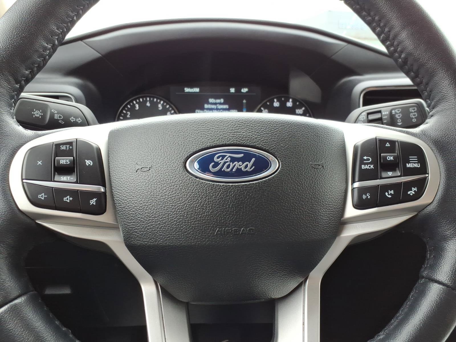 Used 2023 Ford Explorer XLT w/ Equipment Group 202A AWD/4WD image 25
