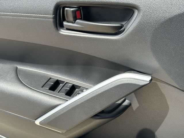 Used 2022 Toyota Corolla Cross LE FWD image 24