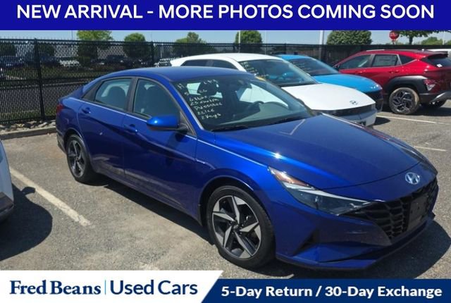 Used 2023 Hyundai Elantra SEL w/ Convenience Package