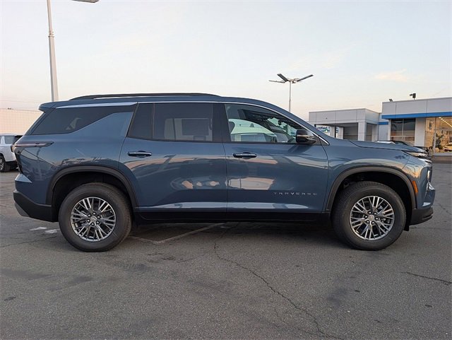 New 2026 Chevrolet Traverse LT image 7