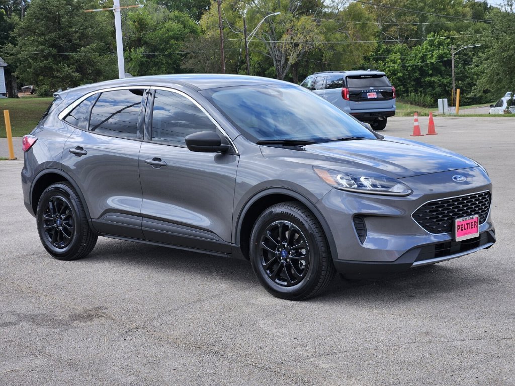 Used 2022 Ford Escape SE w/ Convenience Package