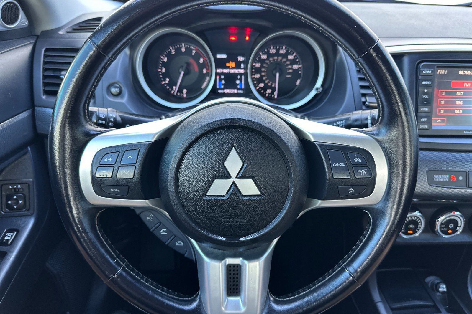 Used 2010 Mitsubishi Lancer Evolution GSR image 32