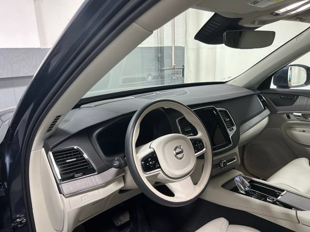 Certified 2025 Volvo XC90 B5 Ultra AWD/4WD image 10