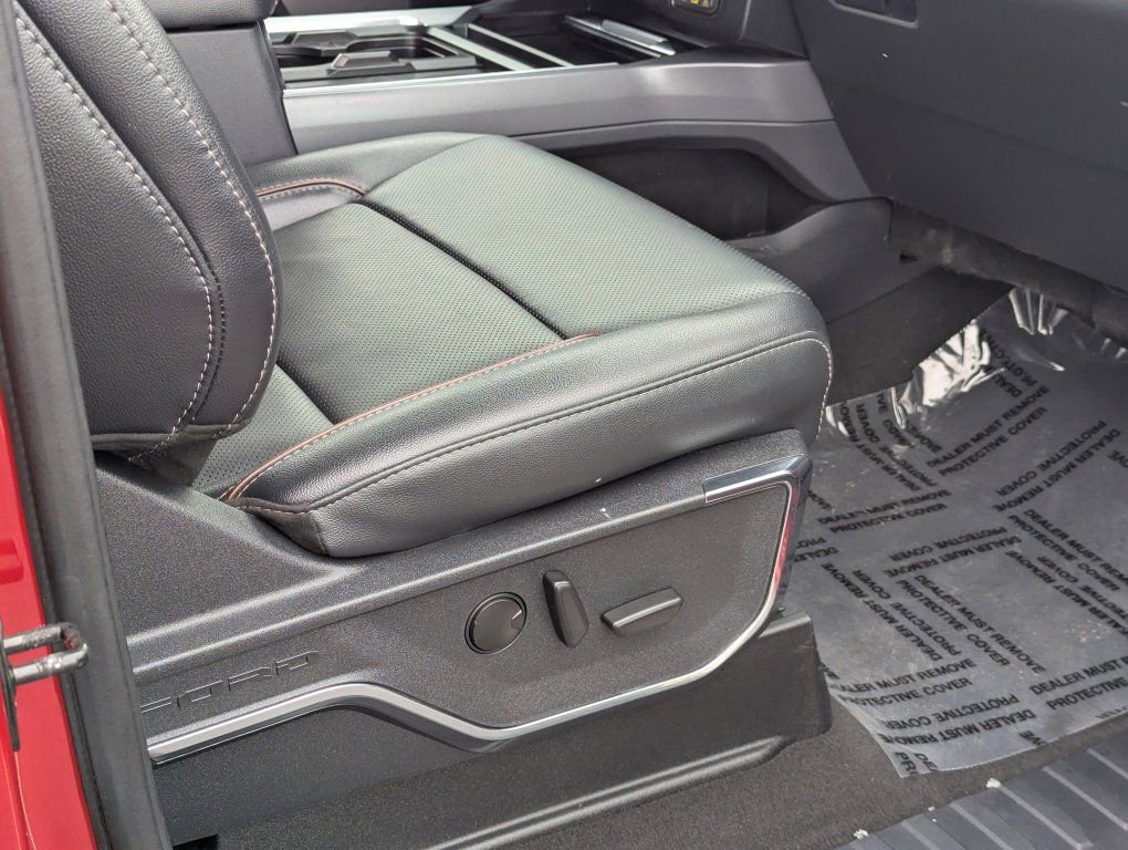 Used 2024 Ford F350 Lariat w/ Lariat Ultimate Package image 8