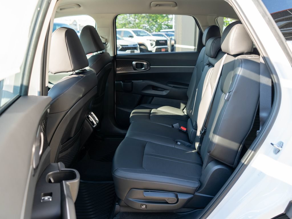 New 2026 Kia Sorento S AWD/4WD image 13