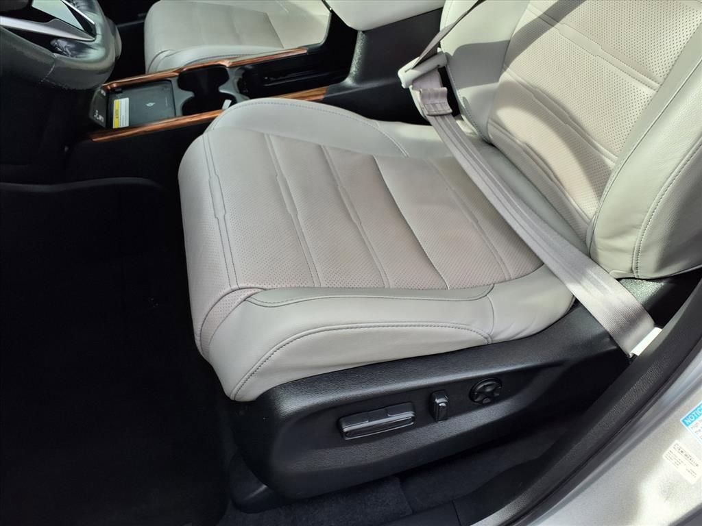 Used 2022 Honda CR-V Touring image 26