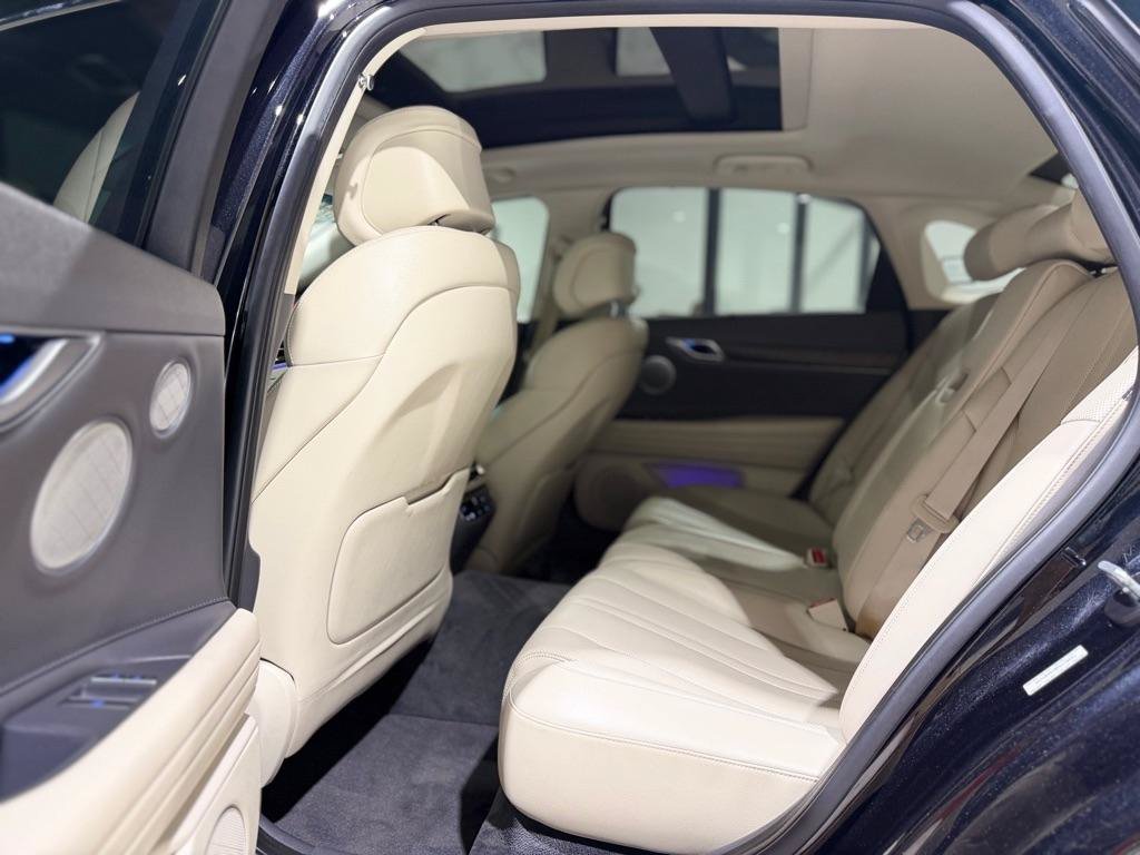 Used 2023 Genesis G80 2.5T w/ Advanced Package RWD image 12