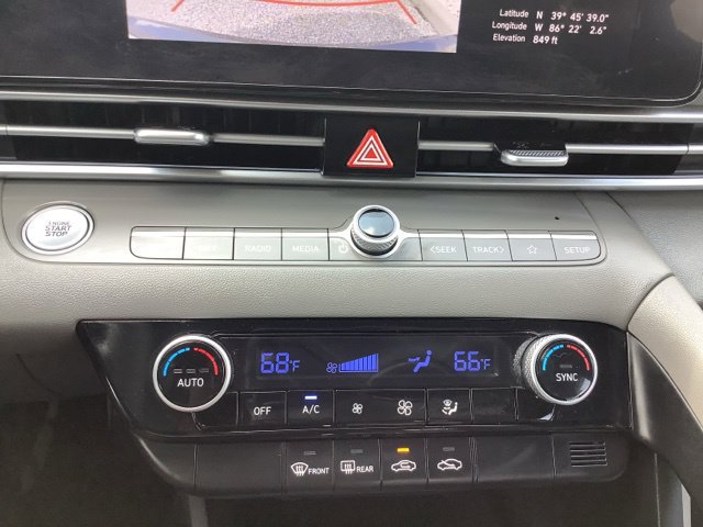 Certified 2024 Hyundai Elantra SEL FWD image 25