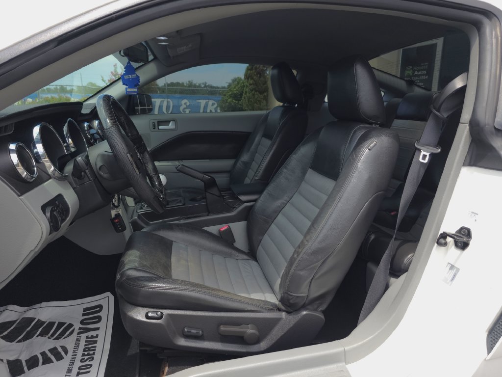 Used 2008 Ford Mustang GT Premium RWD image 10