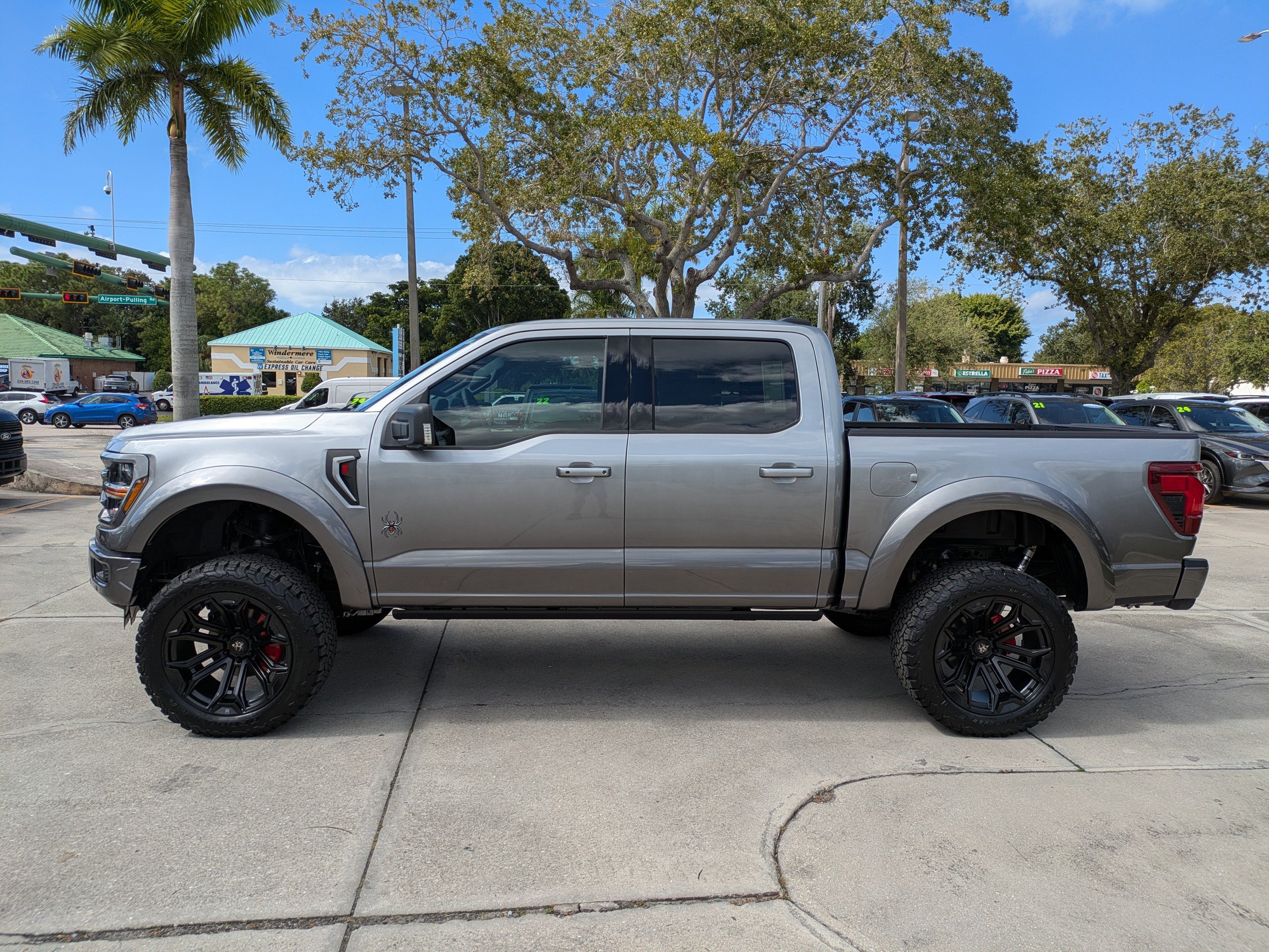 Used 2025 Ford F150 XLT w/ Equipment Group 303A High AWD/4WD image 11