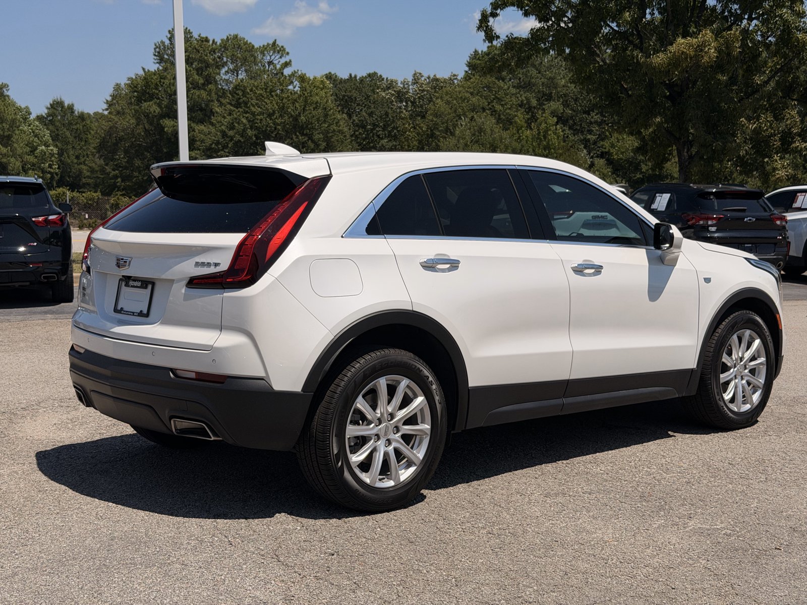 Used 2023 Cadillac XT4 Luxury FWD image 12