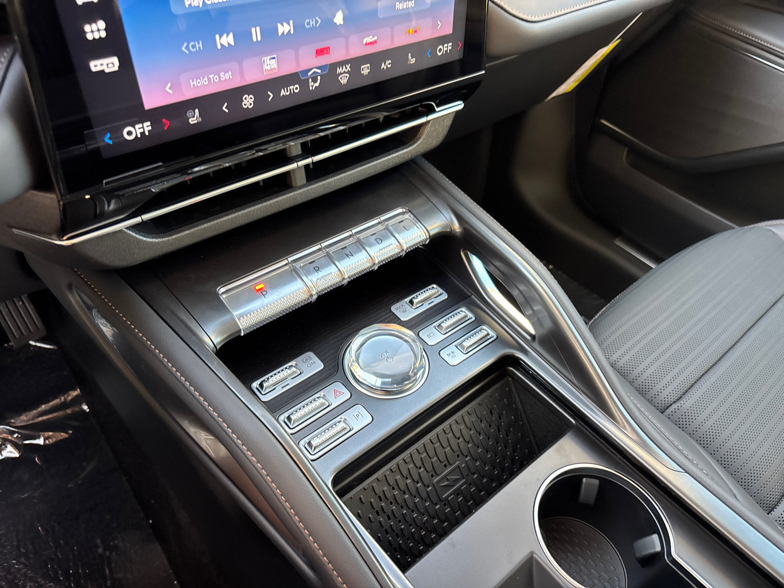 New 2026 Lincoln Nautilus Reserve w/ Jet Appearance Package AWD/4WD image 23