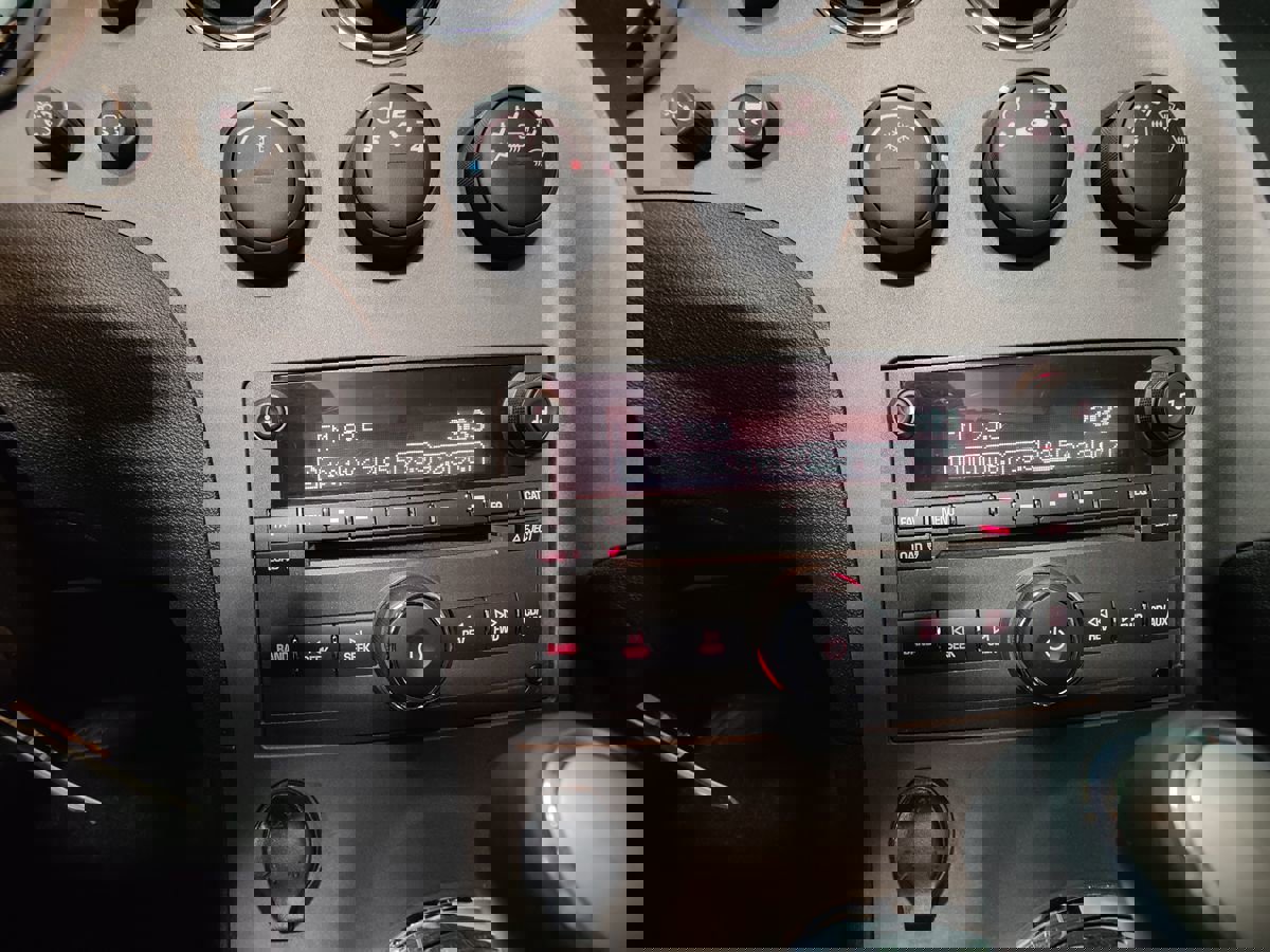 Used 2008 Pontiac Solstice GXP w/ Premium Package image 27