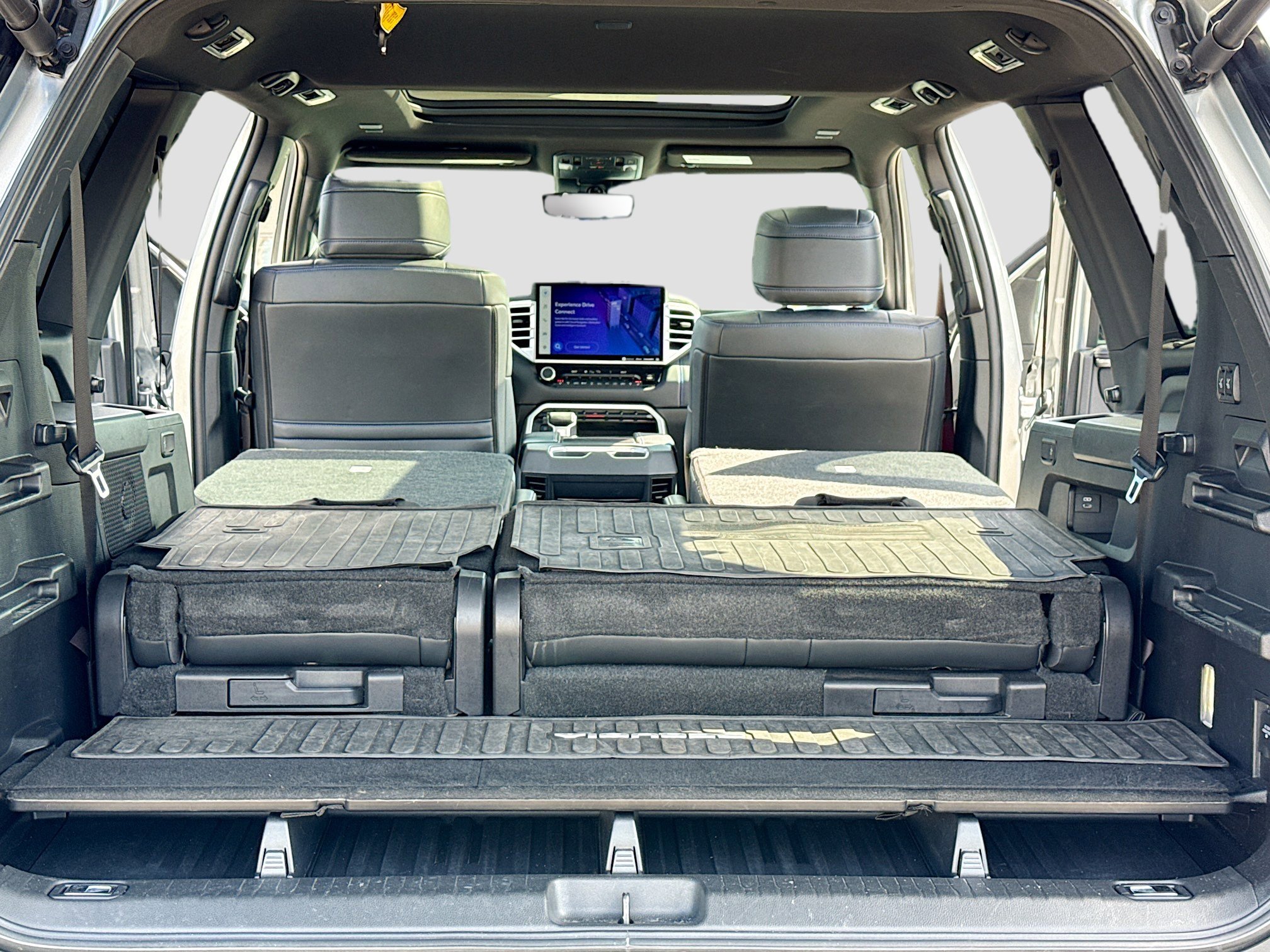 Used 2023 Toyota Sequoia Platinum image 7